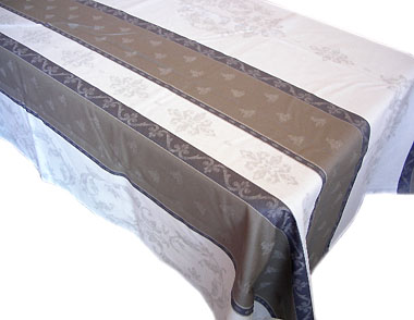 French Jacquard woven coated tablecloth (Montaulieu. Ecru/taupe)